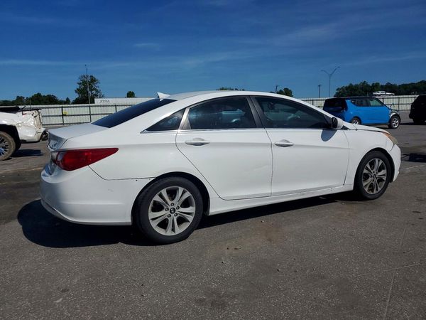 2012 HYUNDAI SONATA Middle-low level