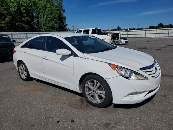 2012 HYUNDAI SONATA Middle-low level