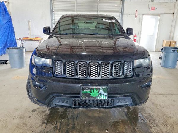 2018 JEEP GRAND CHEROKEE Laredo
