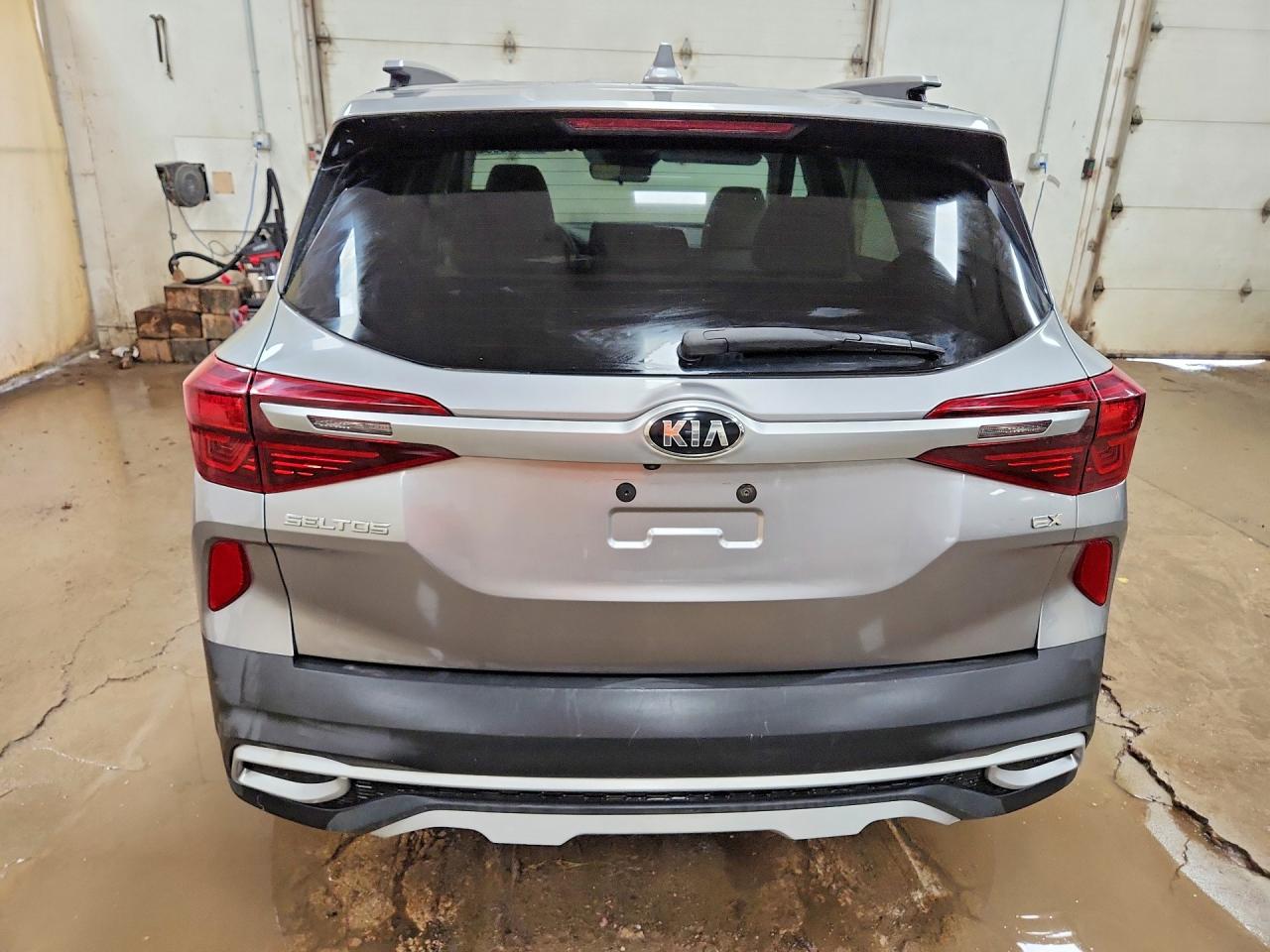 2021 KIA SELTOS EX