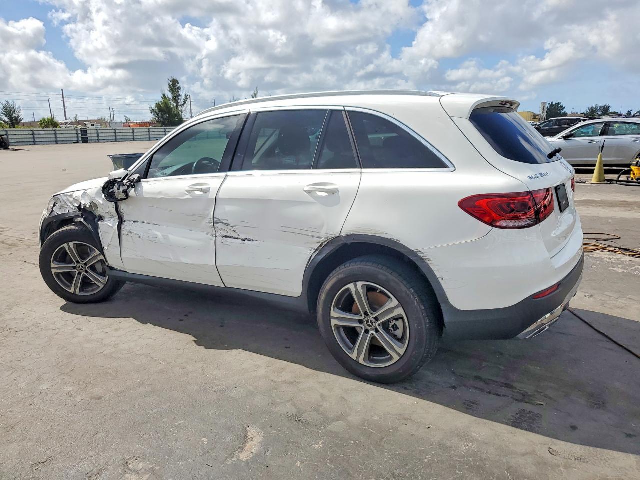 2020 MERCEDES-BENZ GLC GLC300