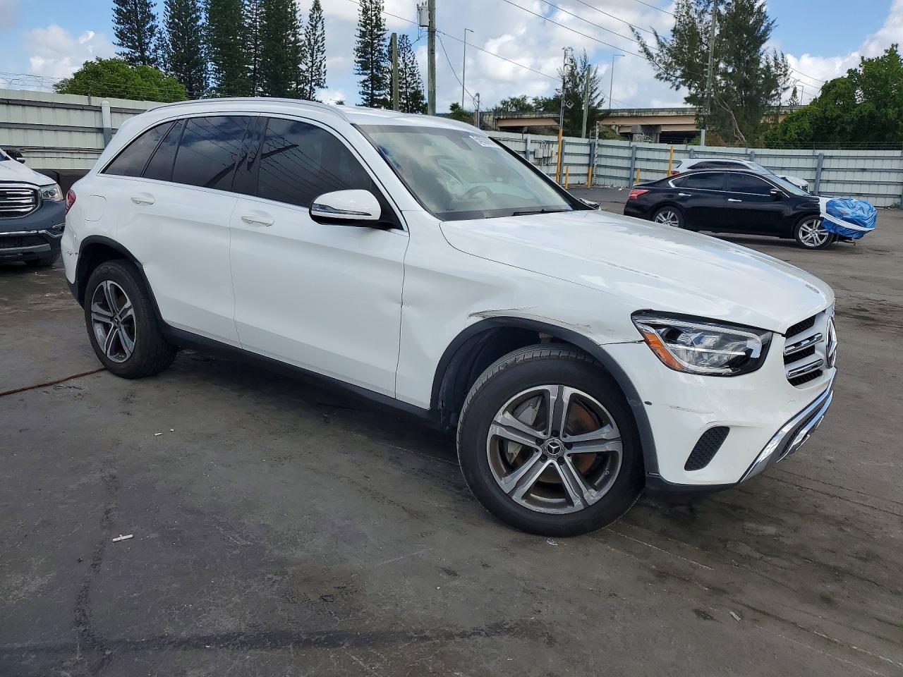 2020 MERCEDES-BENZ GLC GLC300