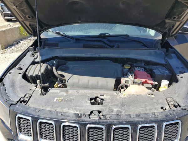 2019 JEEP COMPASS LATITUDE 4X2