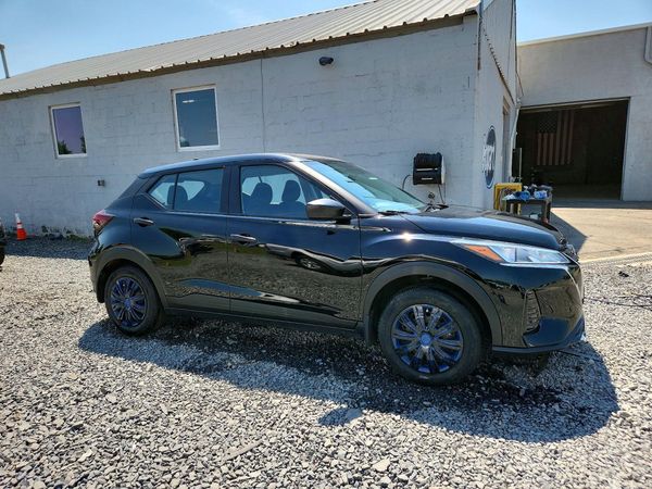 2023 NISSAN KICKS S
