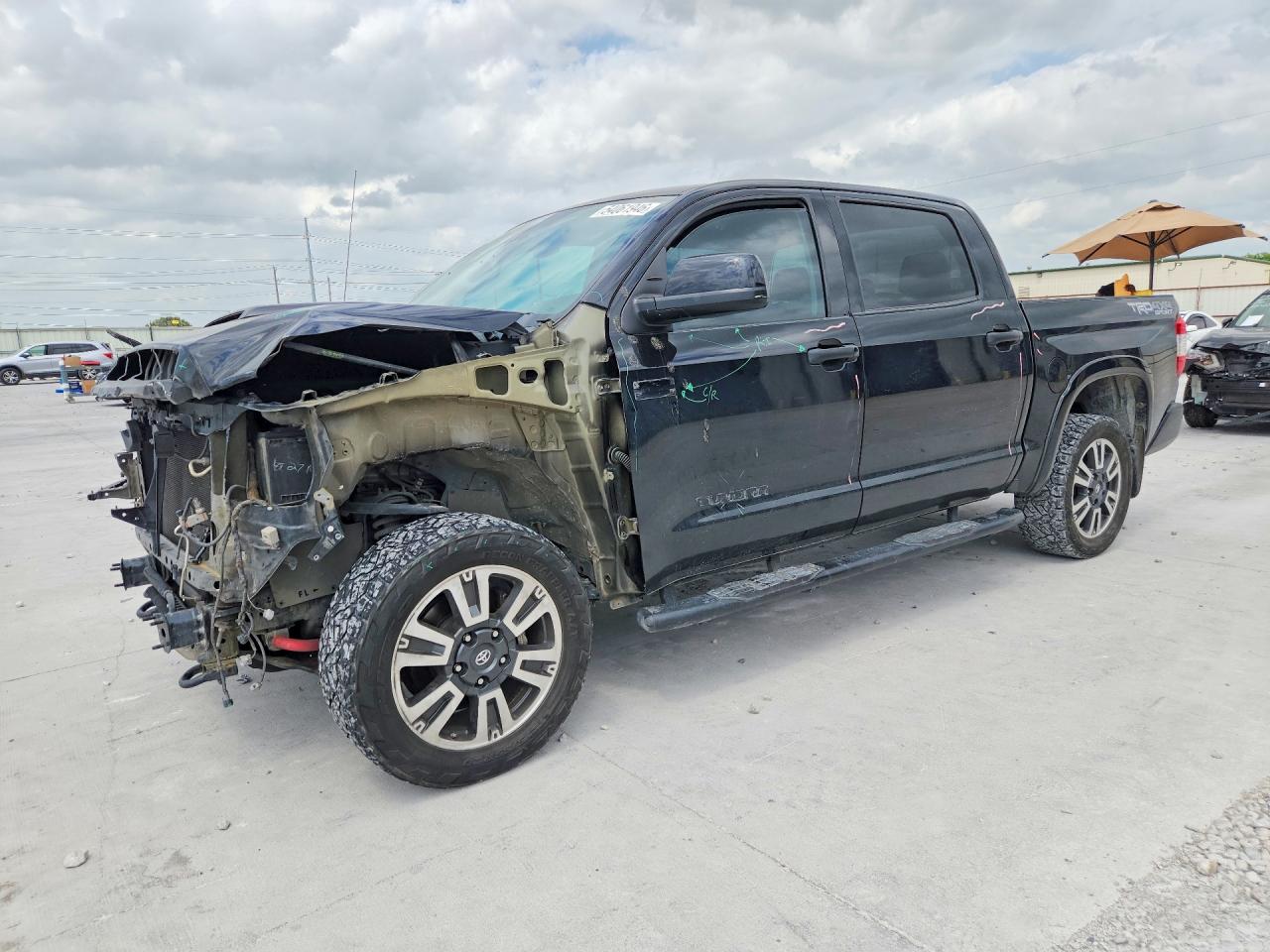 2019 TOYOTA TUNDRA SR5 Grade