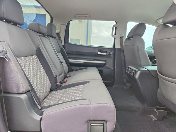 2019 TOYOTA TUNDRA SR5 Grade