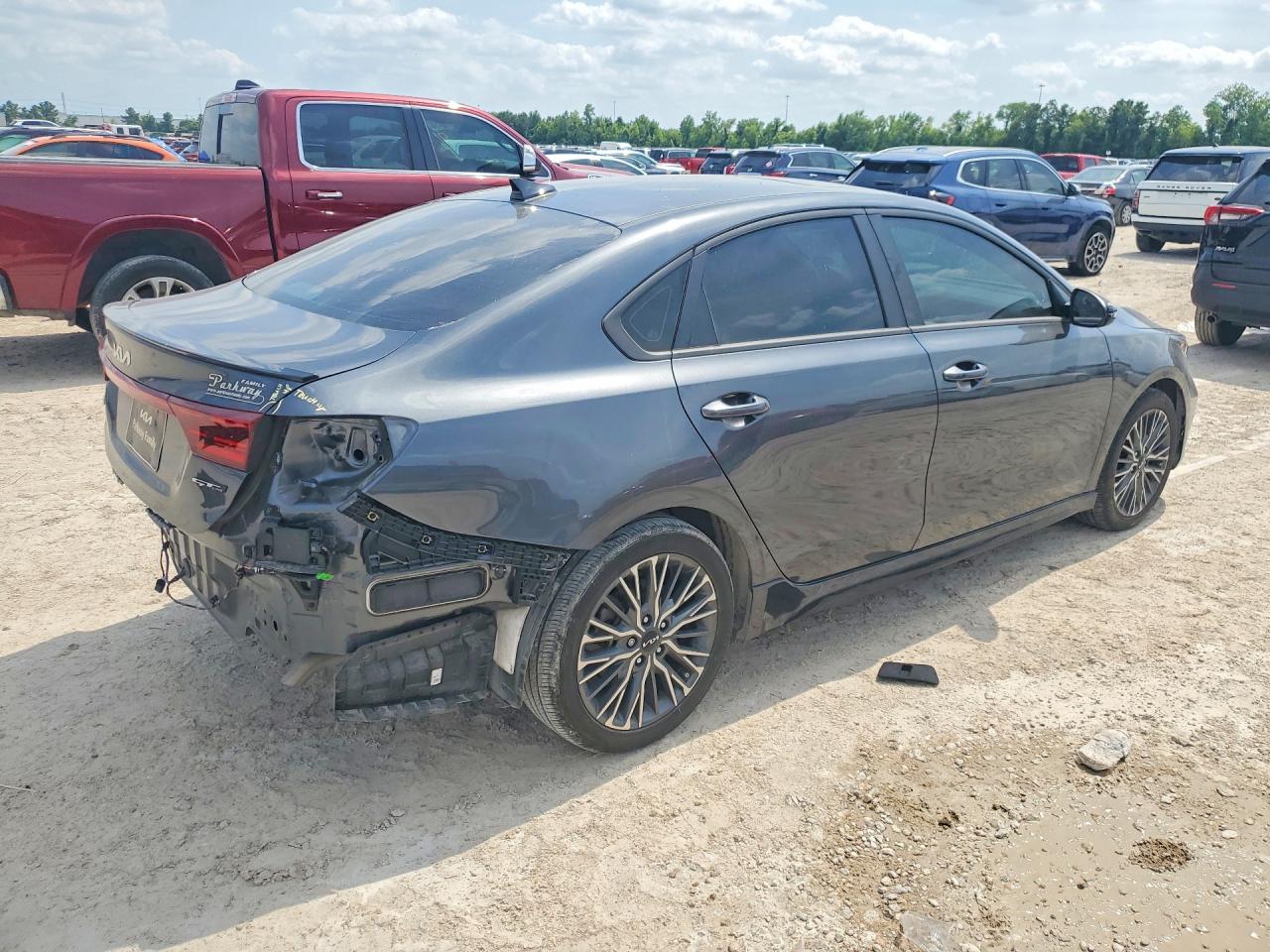 2024 KIA FORTE GT Line