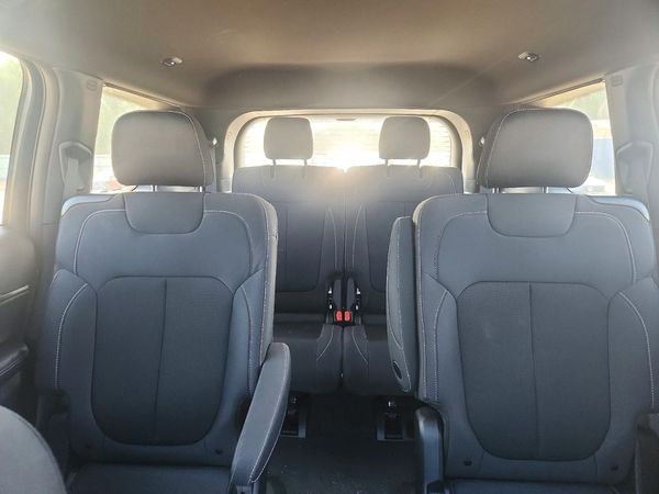 2025 JEEP CHEROKEE Laredo, Altitude — SUVN