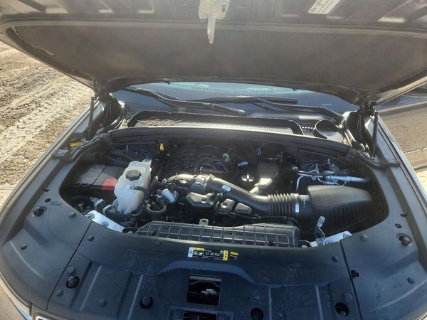 2025 JEEP CHEROKEE Laredo, Altitude — Engine bay