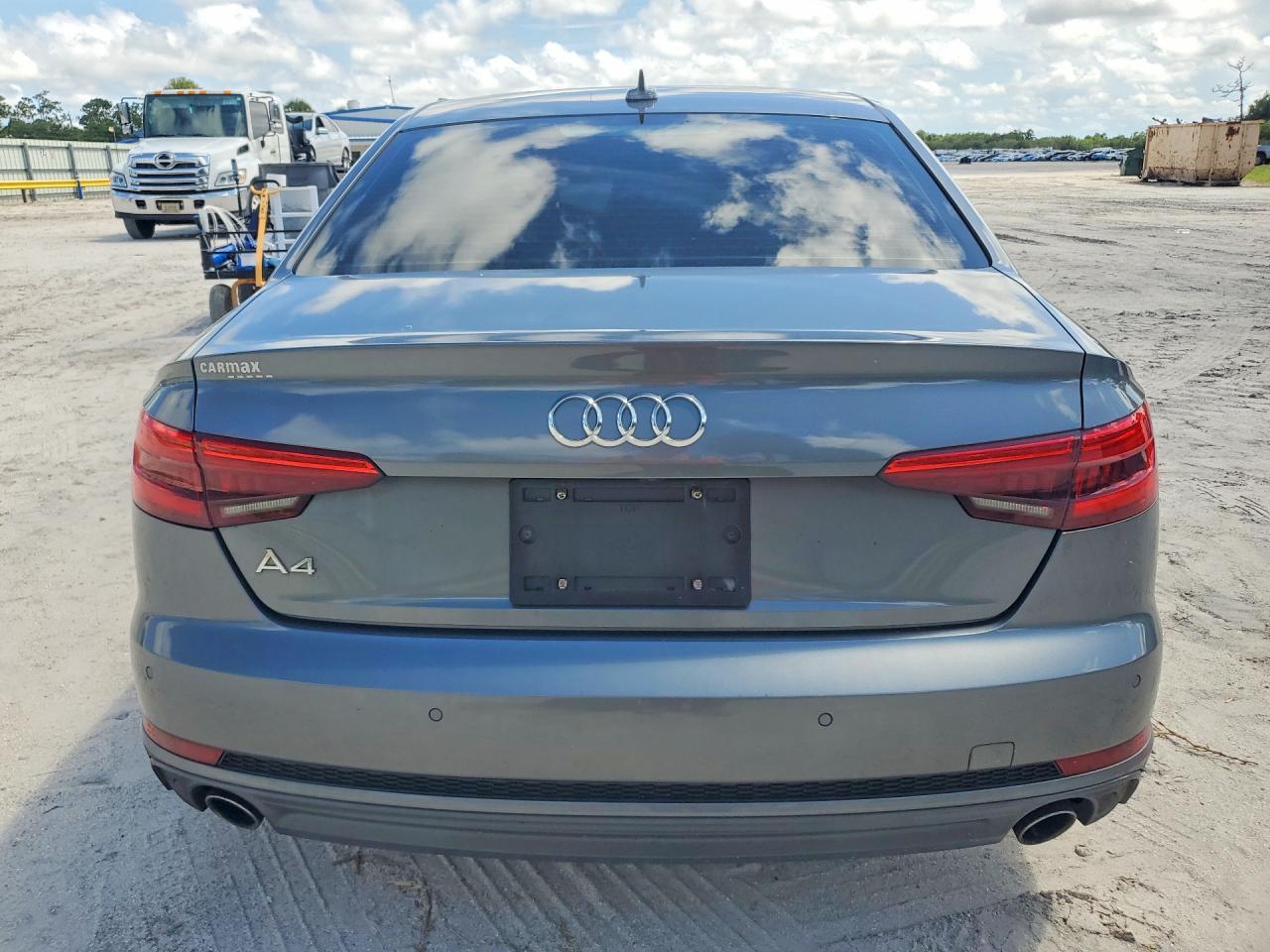 2017 AUDI A4