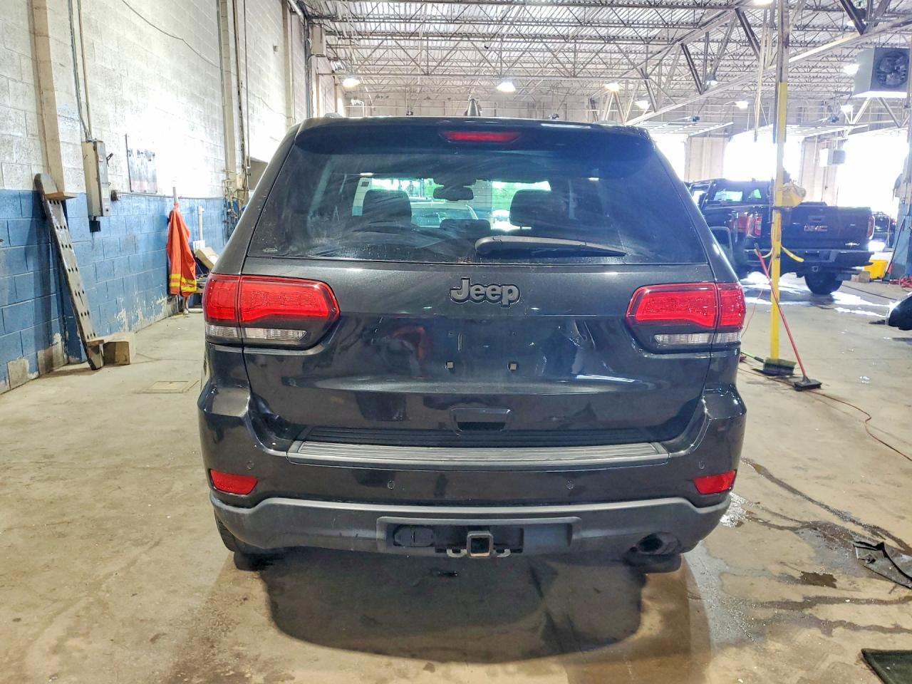 2016 JEEP GRAND CHEROKEE LAREDO 4X2