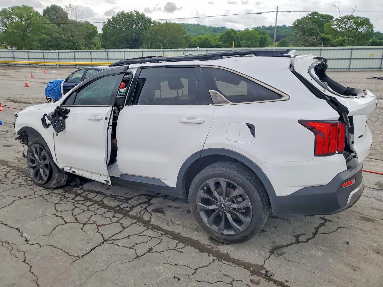 2021 KIA SORENTO SX, SXP