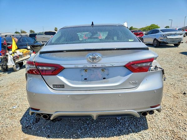 2024 TOYOTA CAMRY