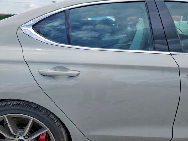 2025 GENESIS G70