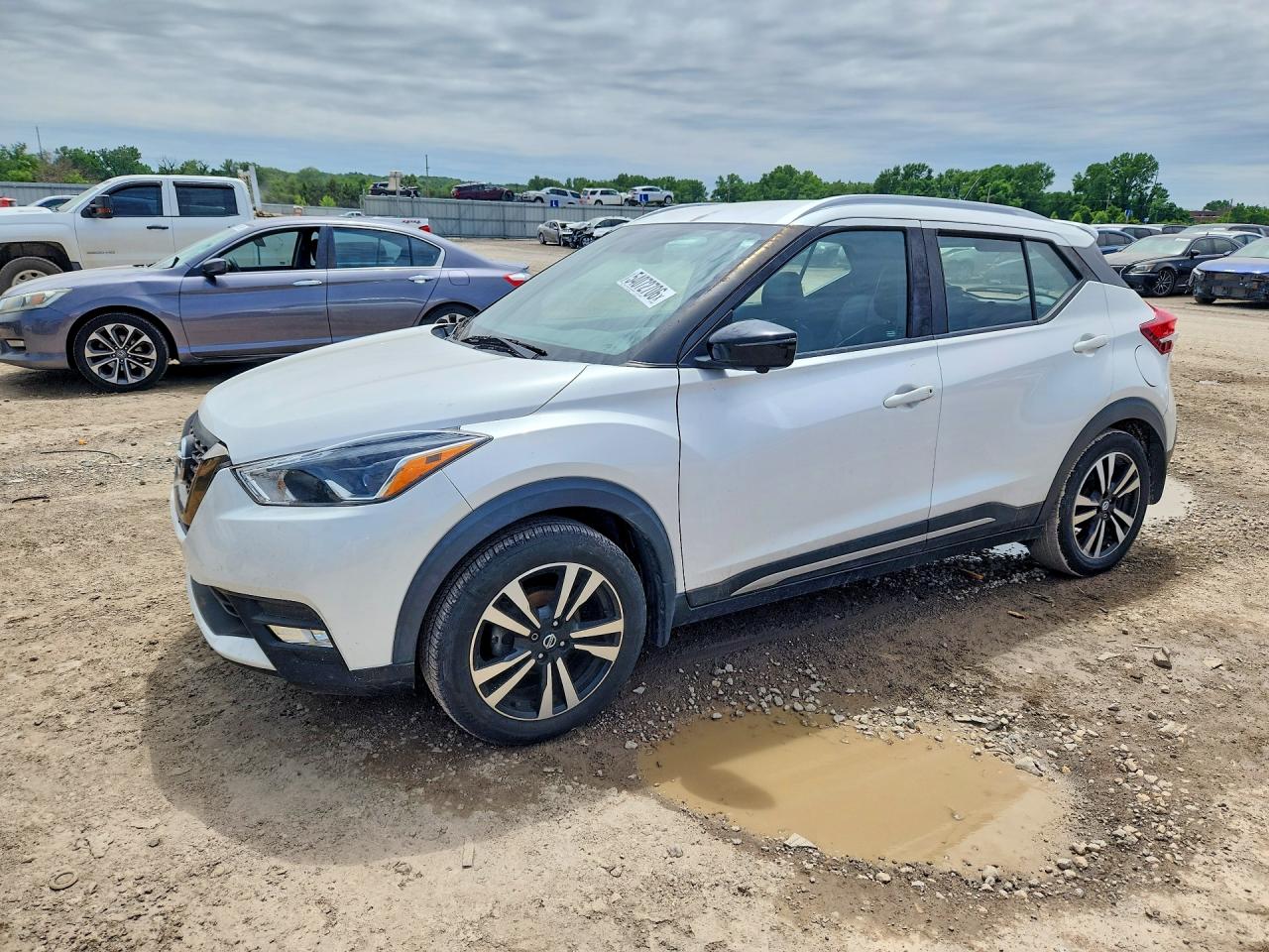 2019 NISSAN KICKS