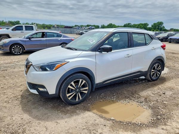 2019 NISSAN KICKS
