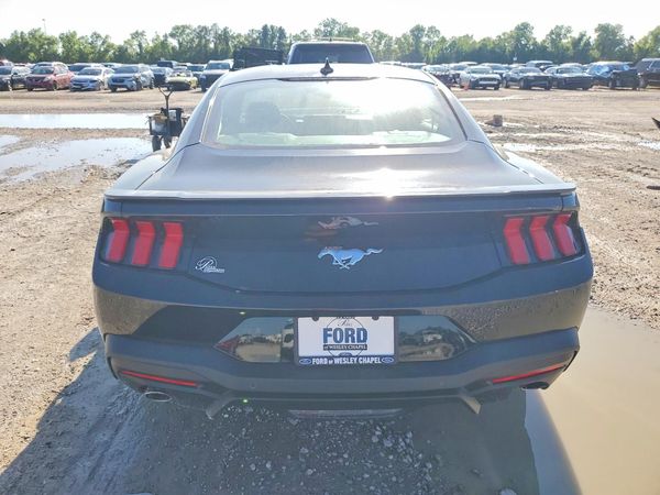 2026 FORD MUSTANG I4
