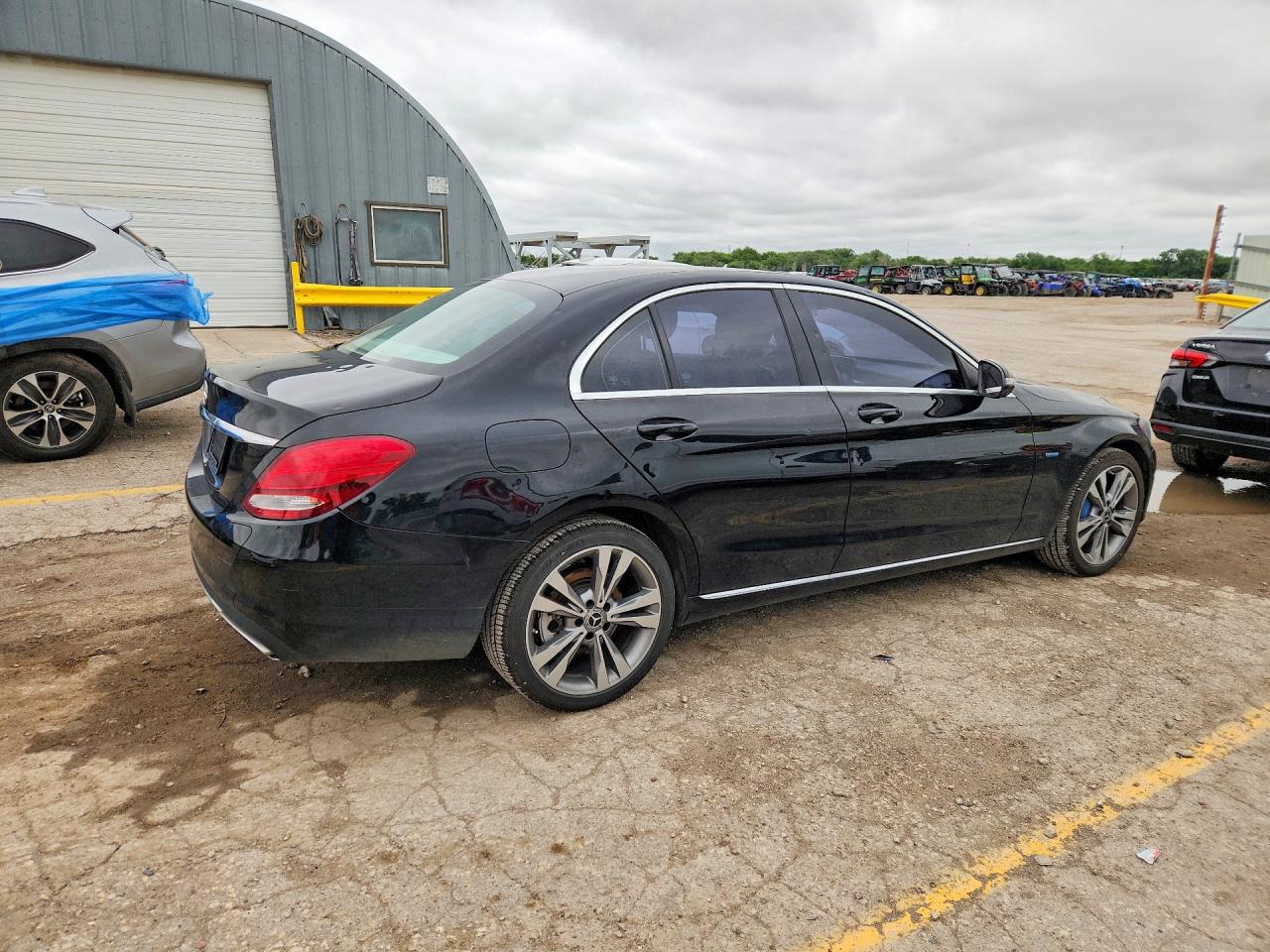 2017 MERCEDES-BENZ C 350e