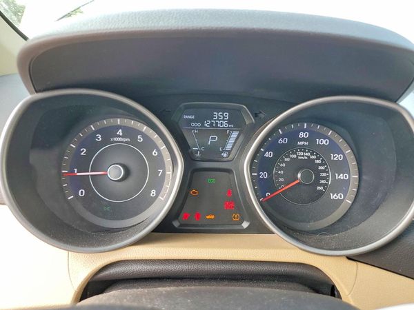 2013 HYUNDAI ELANTRA