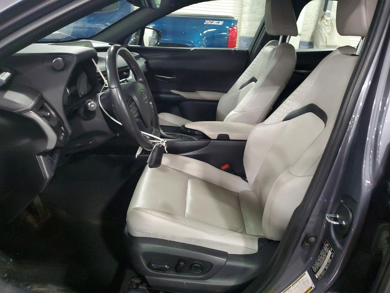 2019 LEXUS UX
