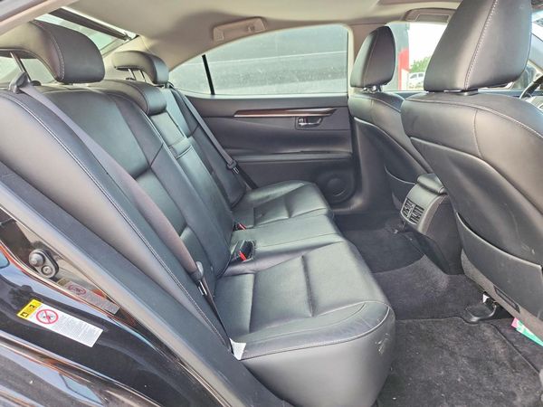 2015 LEXUS ES