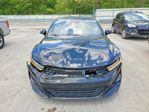 2022 KIA K5