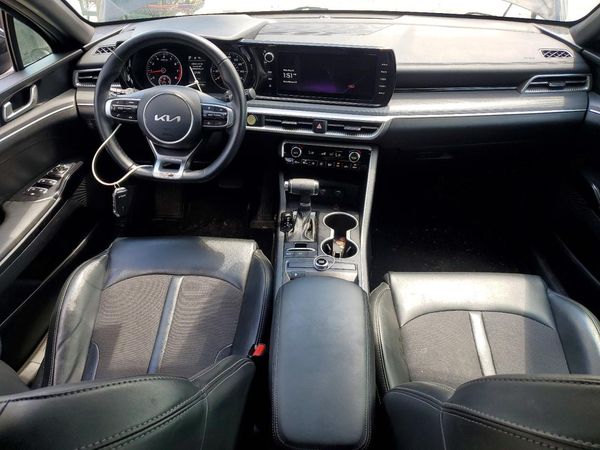 2022 KIA K5