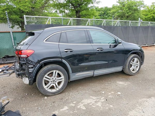 2021 MERCEDES-BENZ GLA 250 4MATIC