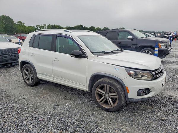 2017 VOLKSWAGEN TIGUAN Sport