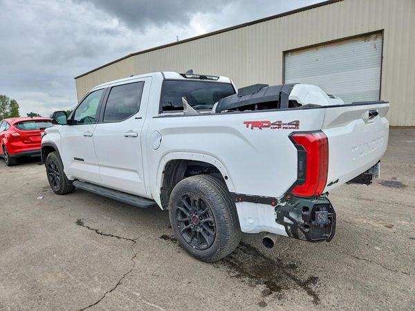 2025 TOYOTA TUNDRA