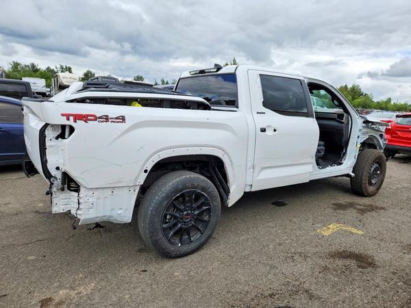 2025 TOYOTA TUNDRA