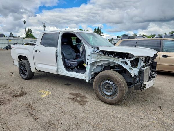 2025 TOYOTA TUNDRA