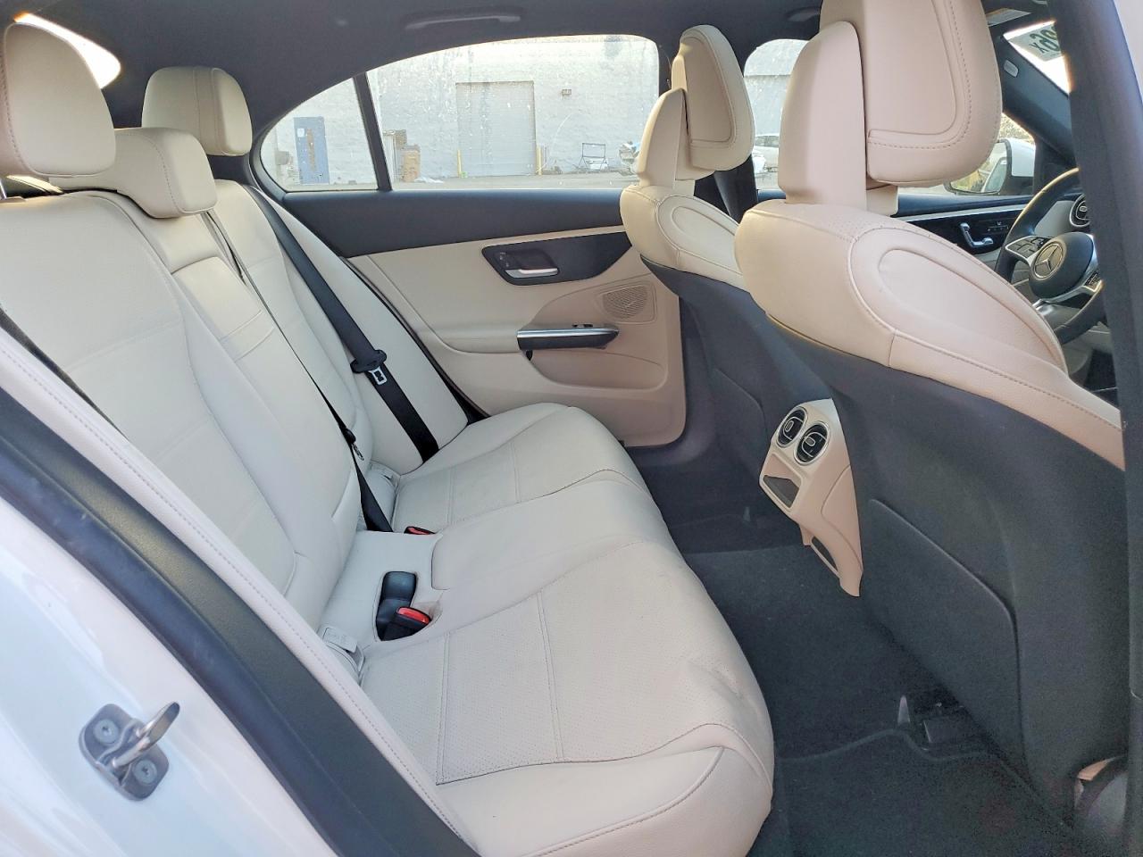 2025 MERCEDES-BENZ C C300