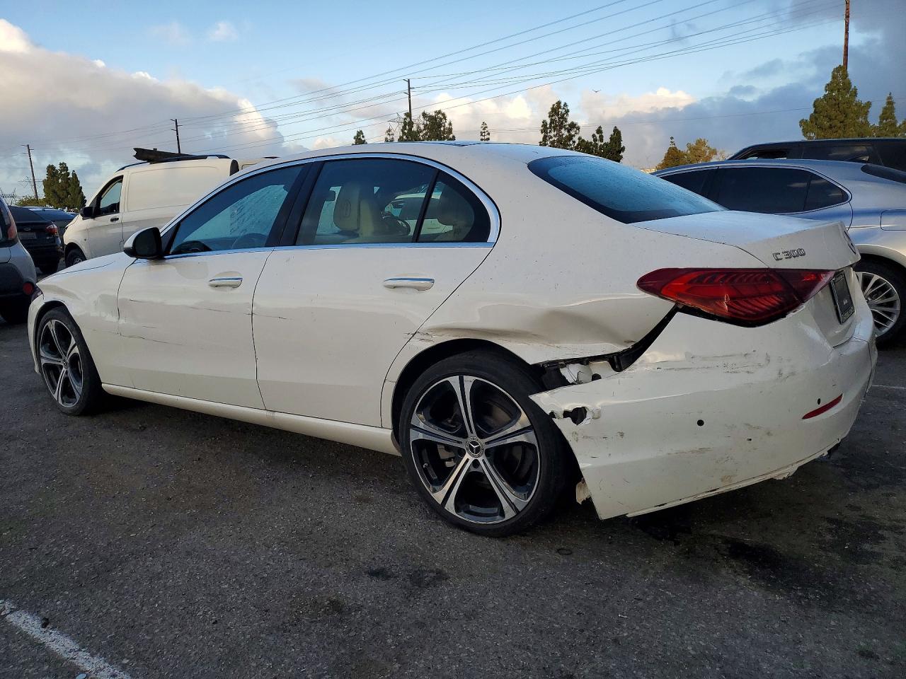 2025 MERCEDES-BENZ C C300