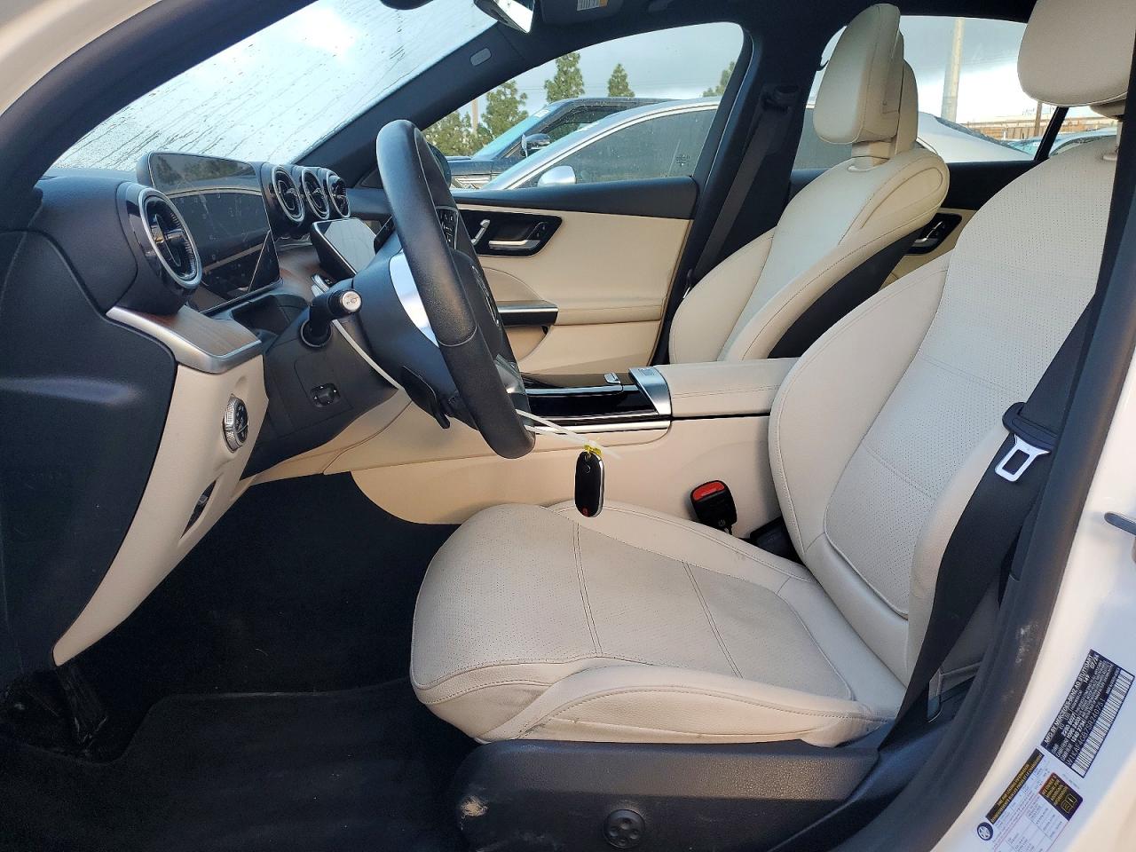 2025 MERCEDES-BENZ C C300
