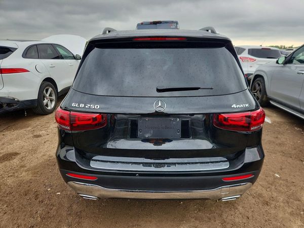 2020 MERCEDES-BENZ GLB GLB250-4M