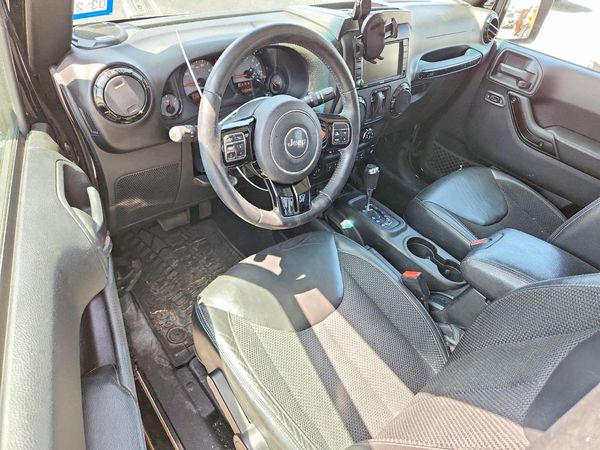 2017 JEEP WRANGLER SAHARA 4X4
