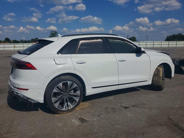 2025 AUDI Q8