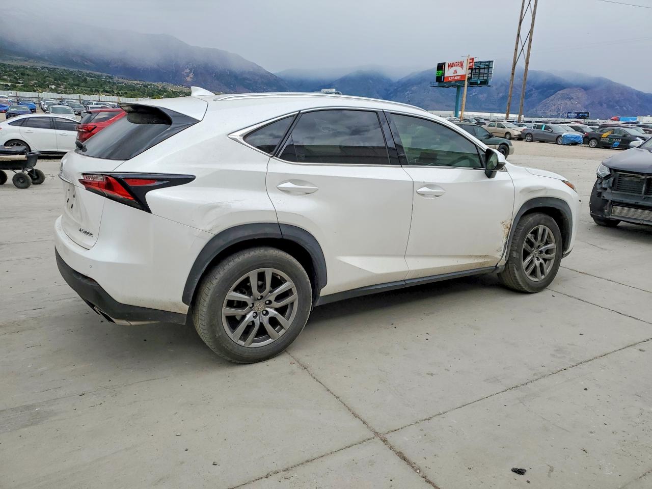 2016 LEXUS NX 200T 200t Luxury