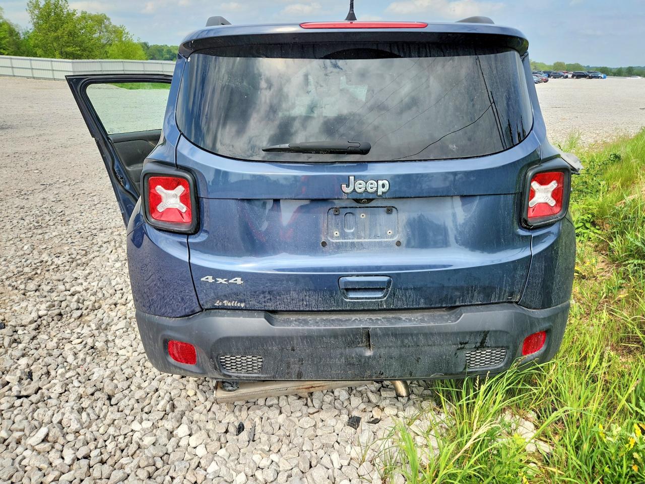 2023 JEEP RENEGADE LATITUDE 4X4