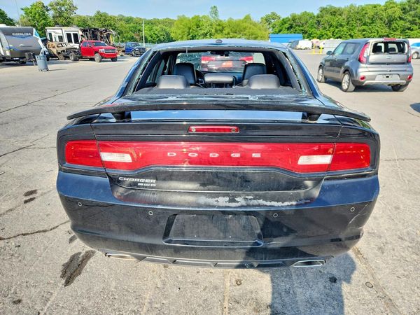 2013 DODGE CHARGER SXT
