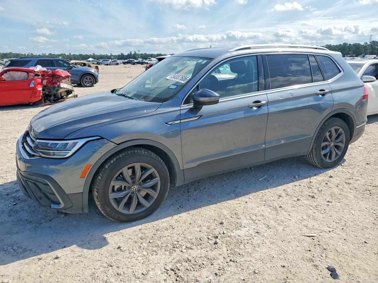 2022 VOLKSWAGEN TIGUAN SE