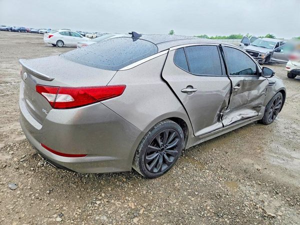2013 KIA OPTIMA SX