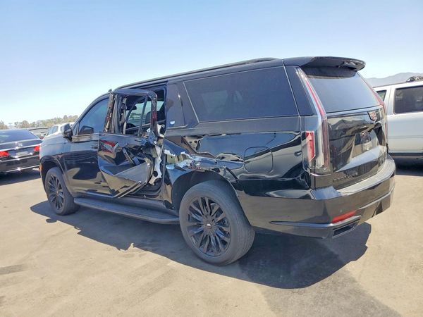 2022 CADILLAC ESCALADE Luxury
