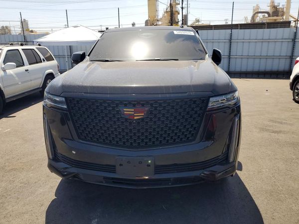 2022 CADILLAC ESCALADE Luxury