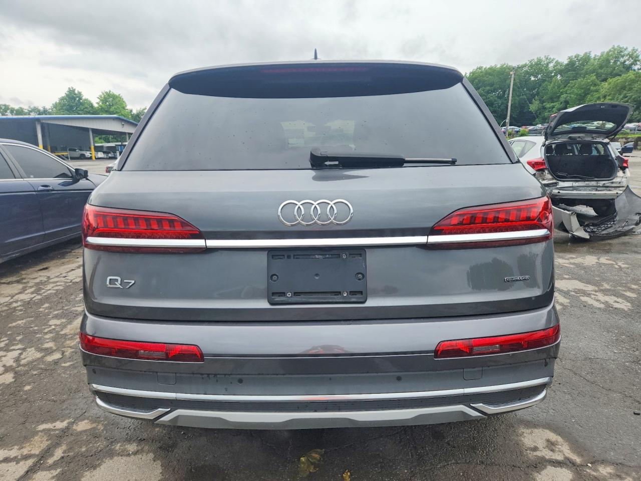 2020 AUDI Q7 quattro Premium