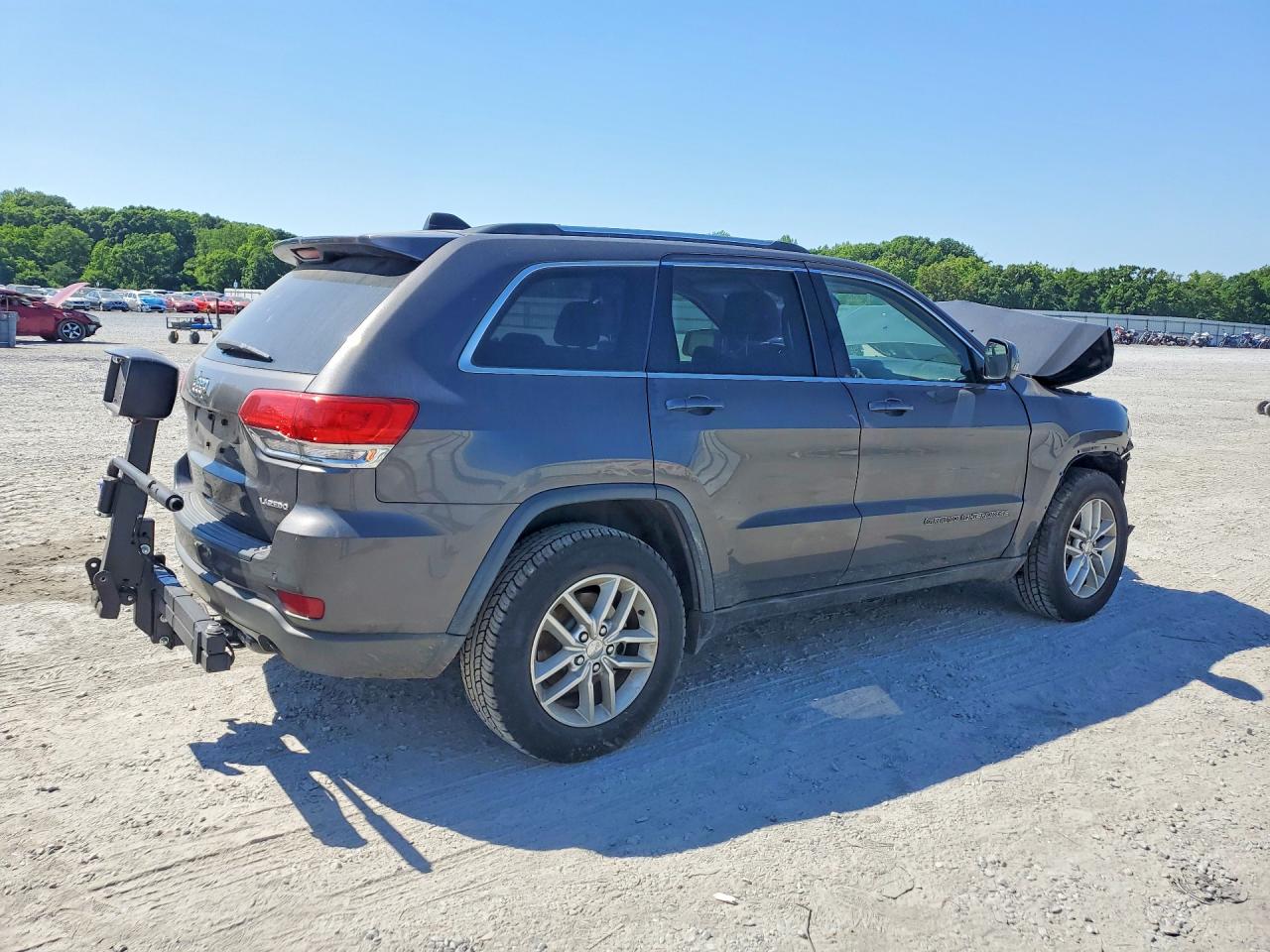 2017 JEEP GRAND CHEROKEE LAREDO 4X2