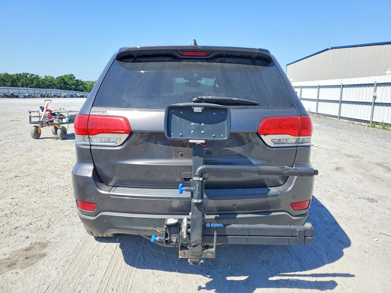 2017 JEEP GRAND CHEROKEE LAREDO 4X2