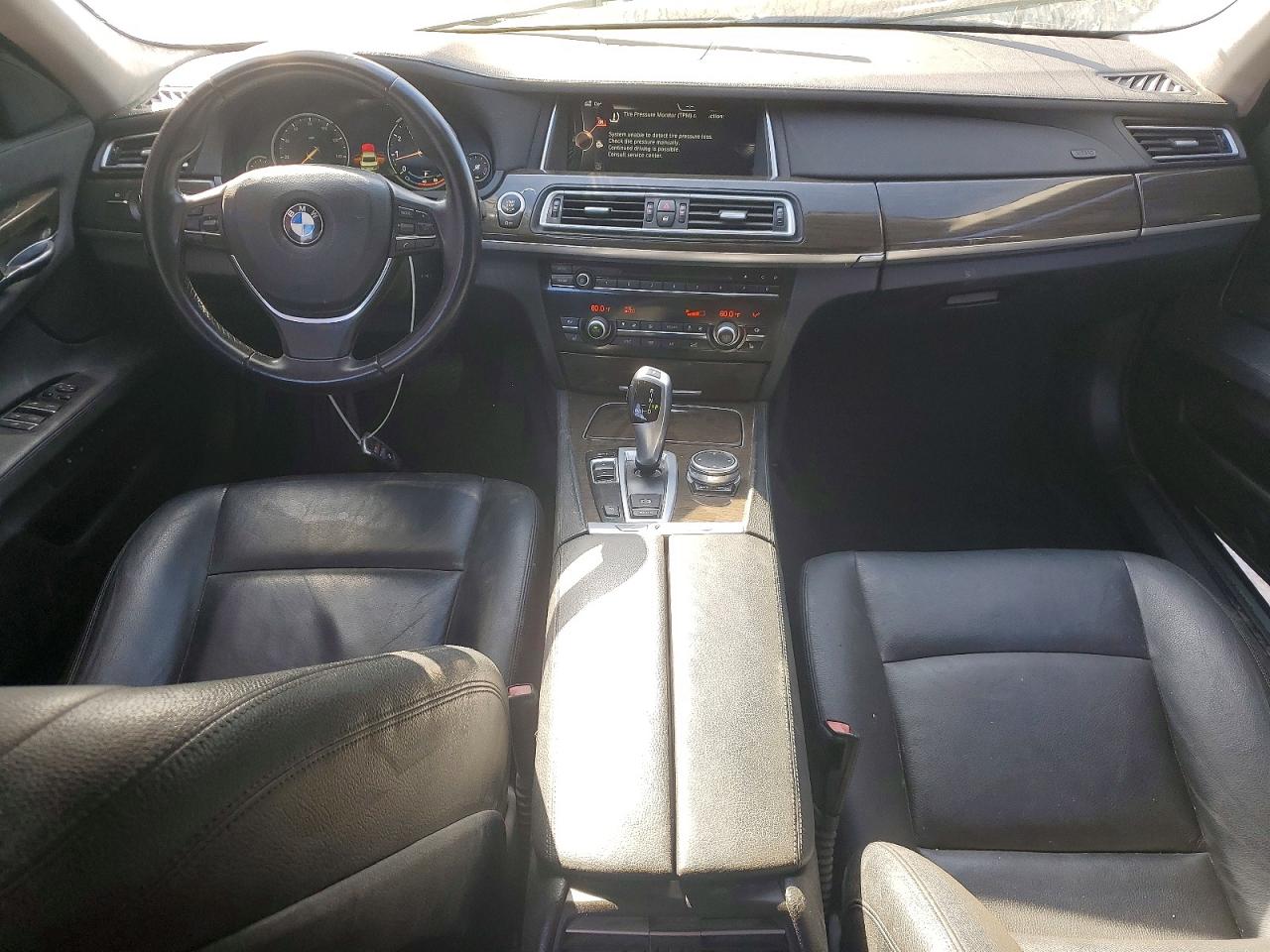 2015 BMW 740