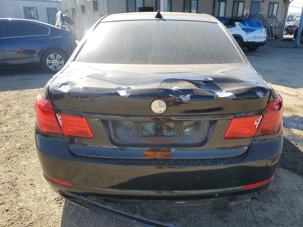 2015 BMW 740